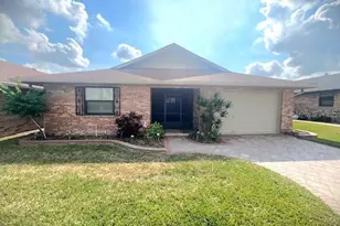 600 Caribbean Dr, Lakeland, FL 33803 - Photo 1