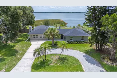 1502 Edgewater Beach Drive, Lakeland, FL 33805 - Photo 1