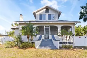 934 Lake Elbert Dr SE, Winter Haven, FL 33880 - Photo 1