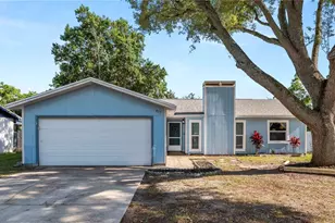 417 Yolonda Ct, Lakeland, FL 33809 - Photo 1