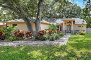 1300 Ariana Woods Cir, Auburndale, FL 33823 - Photo 1