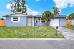 2306 33rd St W, Bradenton, FL 34205 - Photo 1