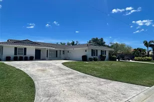 3364 Espanola Dr, Sarasota, FL 34239 - Photo 1