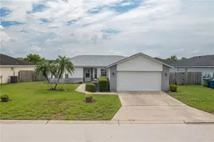 7109 Summit Dr, Winter Haven, FL 33884 - Photo 1