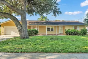 315 Hawick Ln, Lakeland, FL 33813 - Photo 1