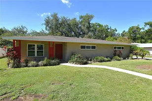 1301 Fairlee St, Lakeland, FL 33813 - Photo 1