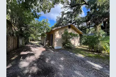 8004 N 14th Street, Tampa, FL 33604 - Photo 1