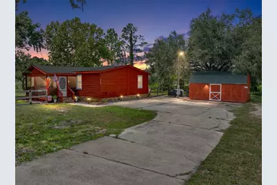 2902 E Knights Griffin Road, Plant City, FL 33565 - Photo 1