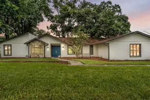 724 Palmore Ct, Lakeland, FL 33813 - Photo 1