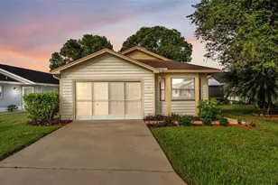 6320 Sandpipers Dr, Lakeland, FL 33809 - Photo 1