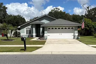 2816 Wilder Park Dr, Plant City, FL 33566 - Photo 1
