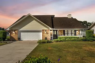 1057 Colony Park Dr, Lakeland, FL 33813 - Photo 1