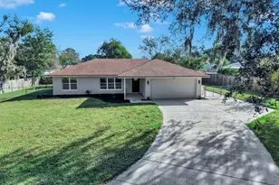 2954 Jennifer Dr, Lakeland, FL 33810 - Photo 1