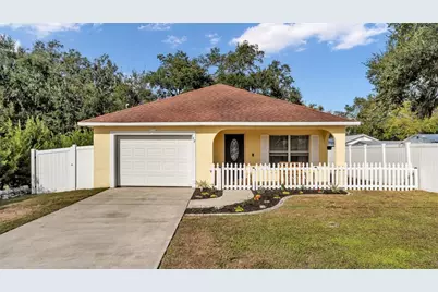 702 Lemon Avenue, Dundee, FL 33838 - Photo 1