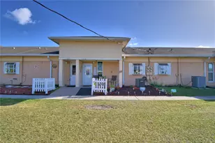 1205 Club Cir, Lakeshore, FL 33854 - Photo 1