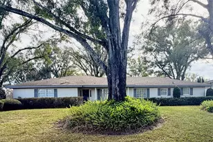 927 Heathercrest, Lakeland, FL 33813 - Photo 1