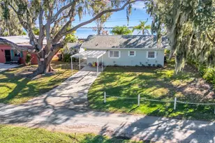 2354 Lakeview Dr, Haines City, FL 33844 - Photo 1