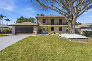 5328 Fox Run Rd, Sarasota, FL 34231 - Photo 1
