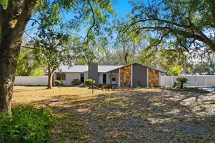 6529 Hereford Dr, Lakeland, FL 33810 - Photo 1