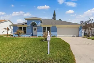 356 Sterling Dr, Winter Haven, FL 33884 - Photo 1