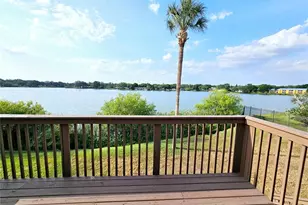 1920 E Edgewood Dr, Lakeland, FL 33803 - Photo 1