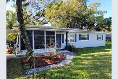 905 Monroe Street, Plant City, FL 33563 - Photo 1