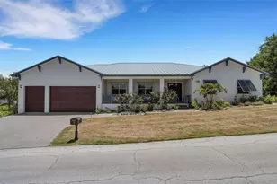 1 Brogden Ct SE, Winter Haven, FL 33880 - Photo 1