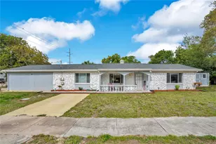 391 N Walton Ave, Tarpon Springs, FL 34689 - Photo 1