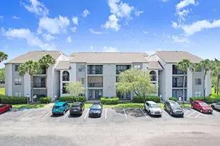 2030 Cascades Blvd, Kissimmee, FL 34741 - Photo 1