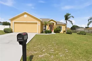 5553 Moon Valley Dr, Lakeland, FL 33812 - Photo 1