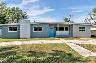 2270 S Crystal Lake Dr, Lakeland, FL 33801 - Photo 1