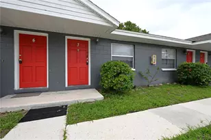 613 Robin Rd, Lakeland, FL 33803 - Photo 1