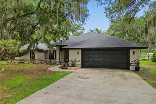 95 Woodside Dr, Lakeland, FL 33813 - Photo 1