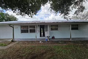 512 Boger Blvd N, Lakeland, FL 33803 - Photo 1