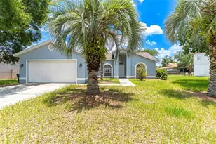 5126 Martinique Dr, Lakeland, FL 33813 - Photo 1
