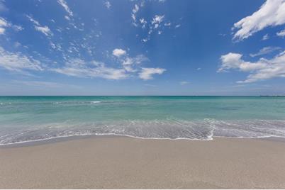 225 The Esplanade N. #201, Venice, FL 34285 - Photo 1