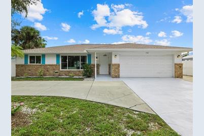 504 Center Road, Venice, FL 34285 - Photo 1