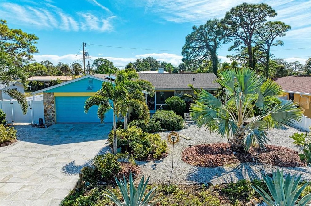 324 Aurora St E, Venice, FL 34285 MLS N6129748 Coldwell Banker