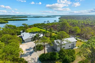 38 Riverfront Dr, Venice, FL 34293 - Photo 1