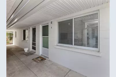 525 Manatee Court #4, Venice, FL 34285 - Photo 1