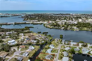 504 Buena Vista Dr, Nokomis, FL 34275 - Photo 1