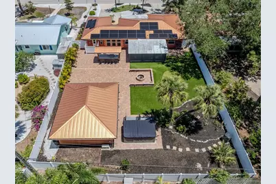 409 Armada Road S, Venice, FL 34285 - Photo 1