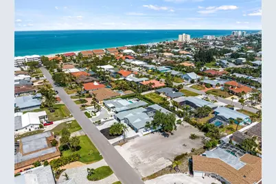 408 Golden Beach Boulevard, Venice, FL 34285 - Photo 1