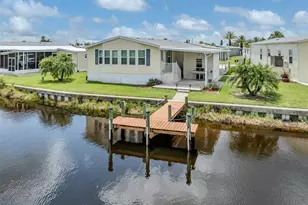 700 Blackburn Blvd, North Port, FL 34287 - Photo 1