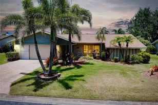 915 S Doral Ln, Venice, FL 34293 - Photo 1