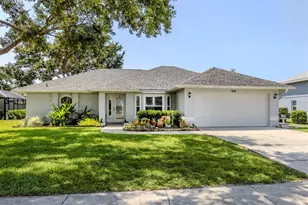 304 Rosewood Ct, Venice, FL 34293 - Photo 1