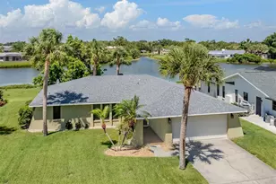 1240 Lucaya Ave, Venice, FL 34285 - Photo 1