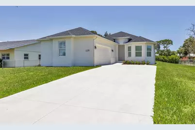 1228 Pineland Avenue, Venice, FL 34285 - Photo 1