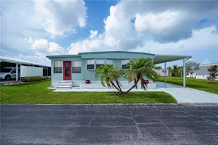 527 Walnut Cir, Venice, FL 34285 - Photo 1