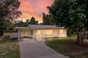 912 Hampton Rd, Nokomis, FL 34275 - Photo 1